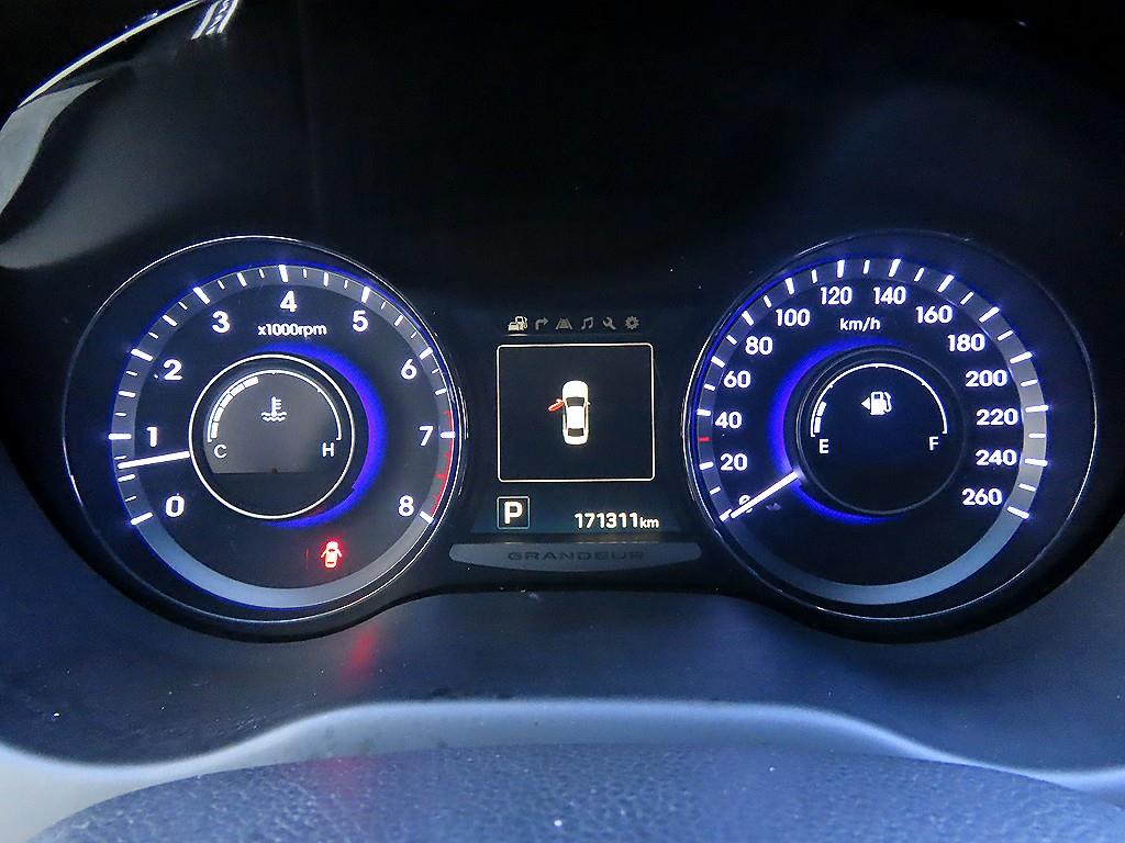 HYUNDAI Grandeur - Vista 9