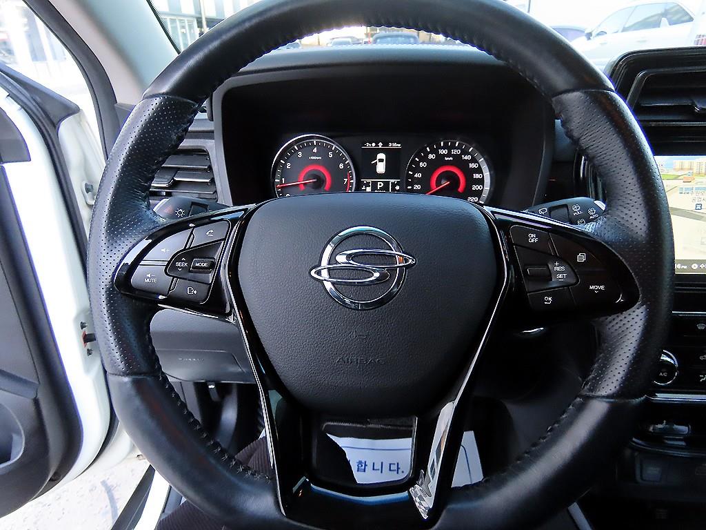 Ssangyong Tivoli - Vista 8