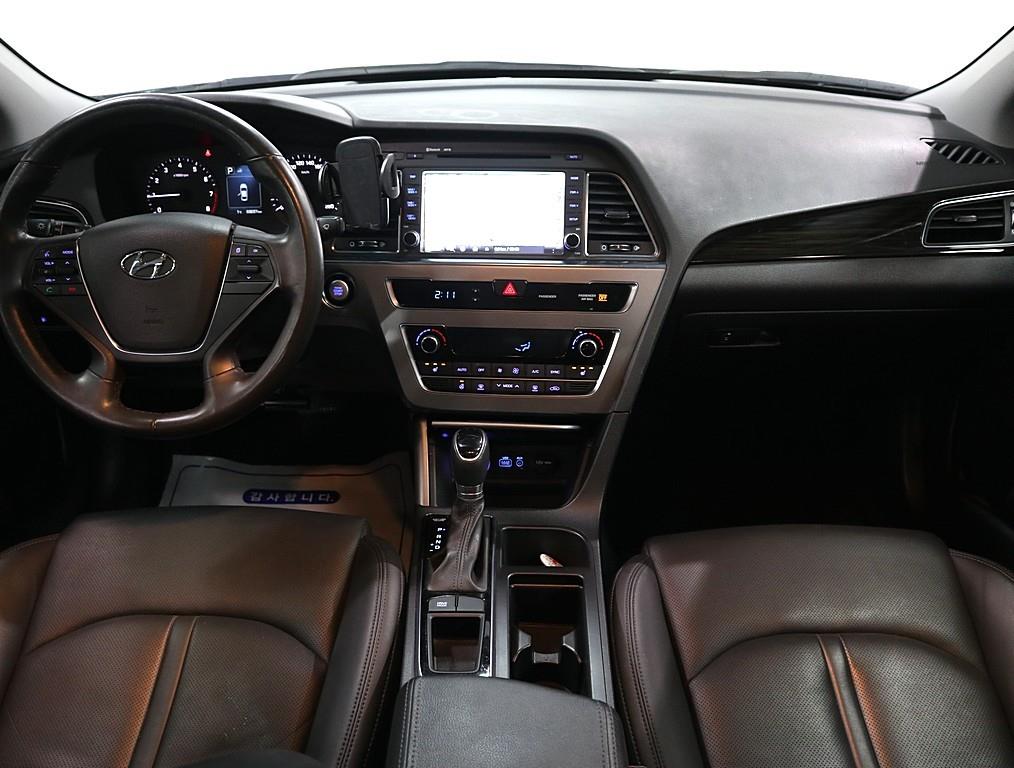 HYUNDAI Sonata - Vista 7