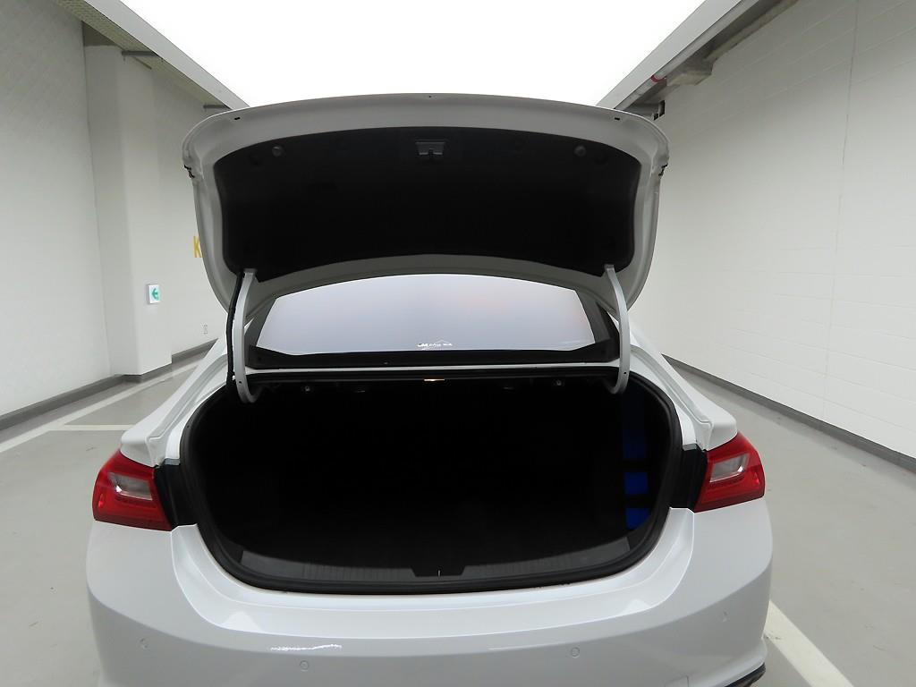 Chevrolet Malibu - Vista 5