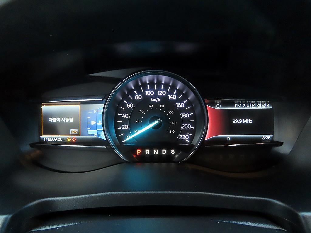 Ford Explorer - Vista 9