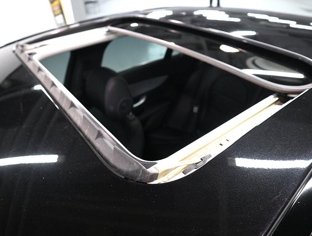 Mercedes Benz C Class 2017 Negro - Importación desde Corea - HF Imports Iquique - Foto 19