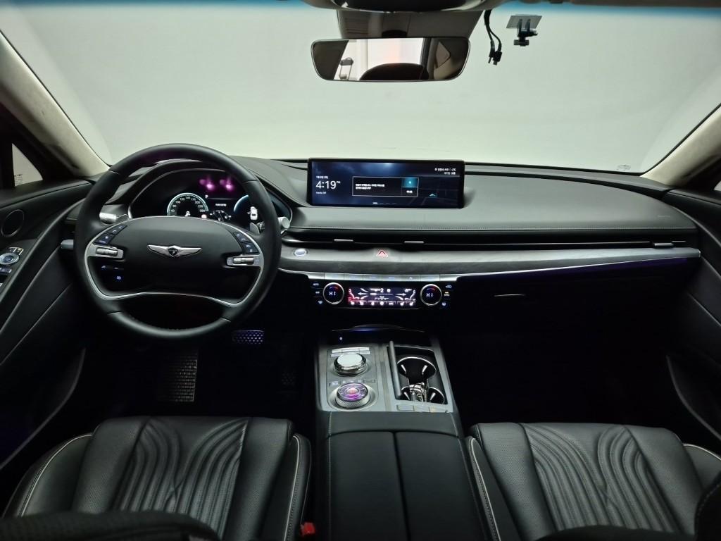 Genesis G80 - Vista 6