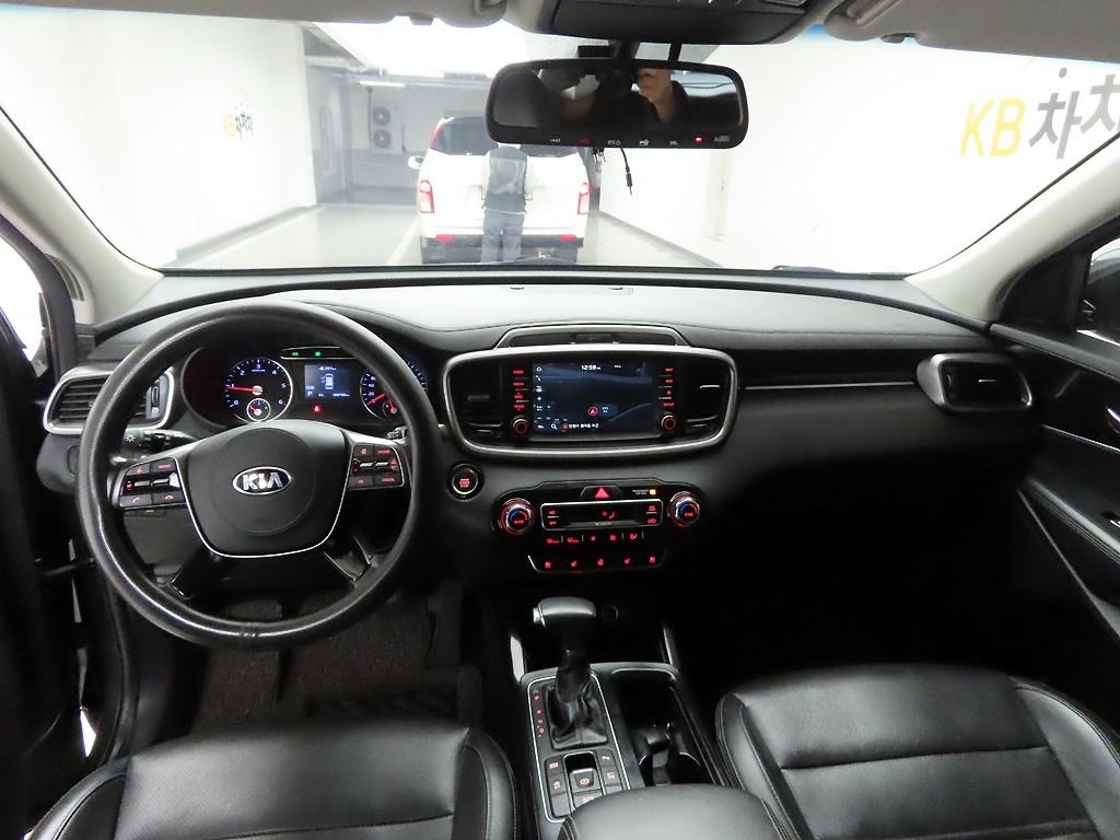 KIA Sorento - Vista 8