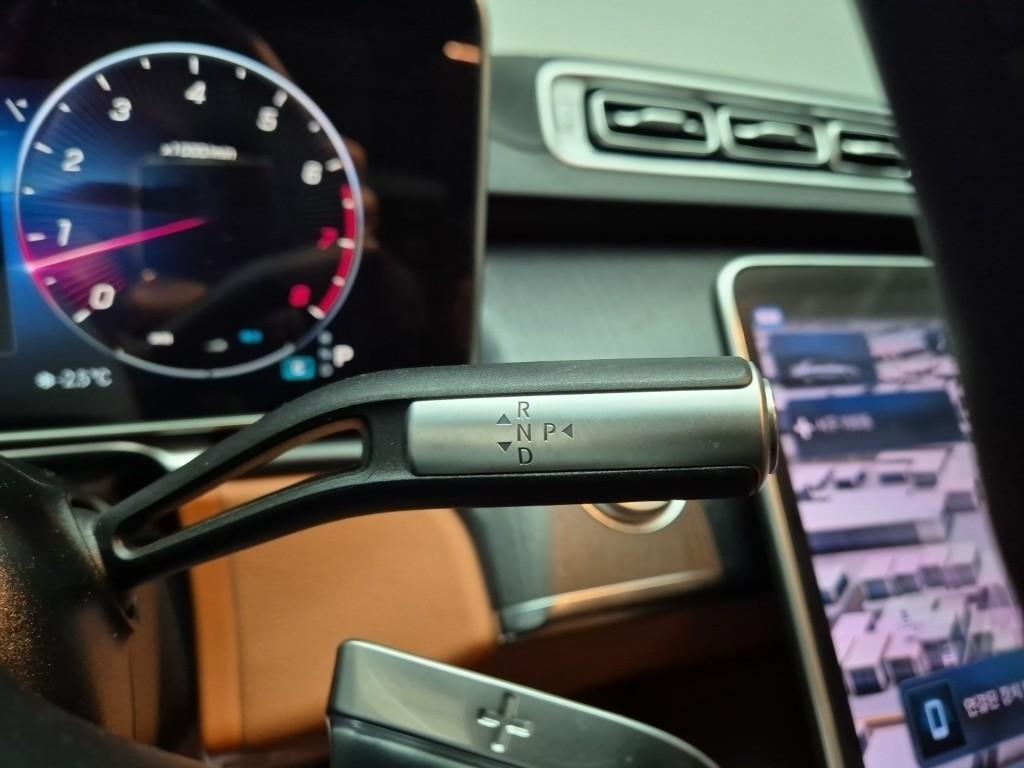 Mercedes Benz S Class - Vista 8