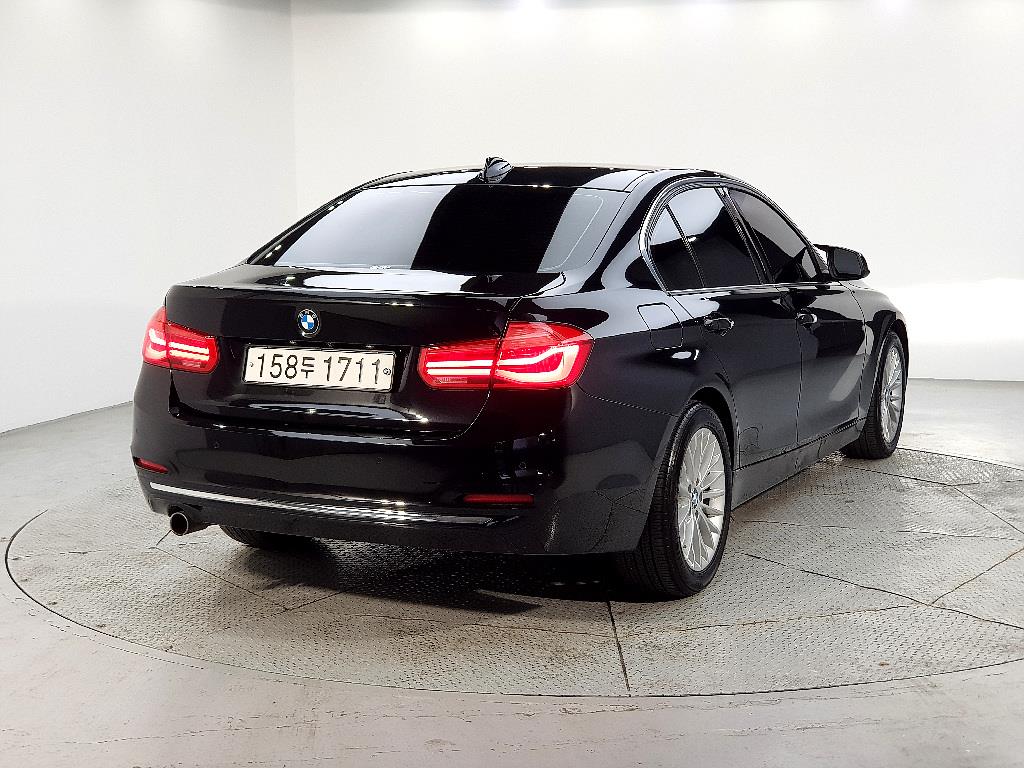 BMW 3 series - Vista 4