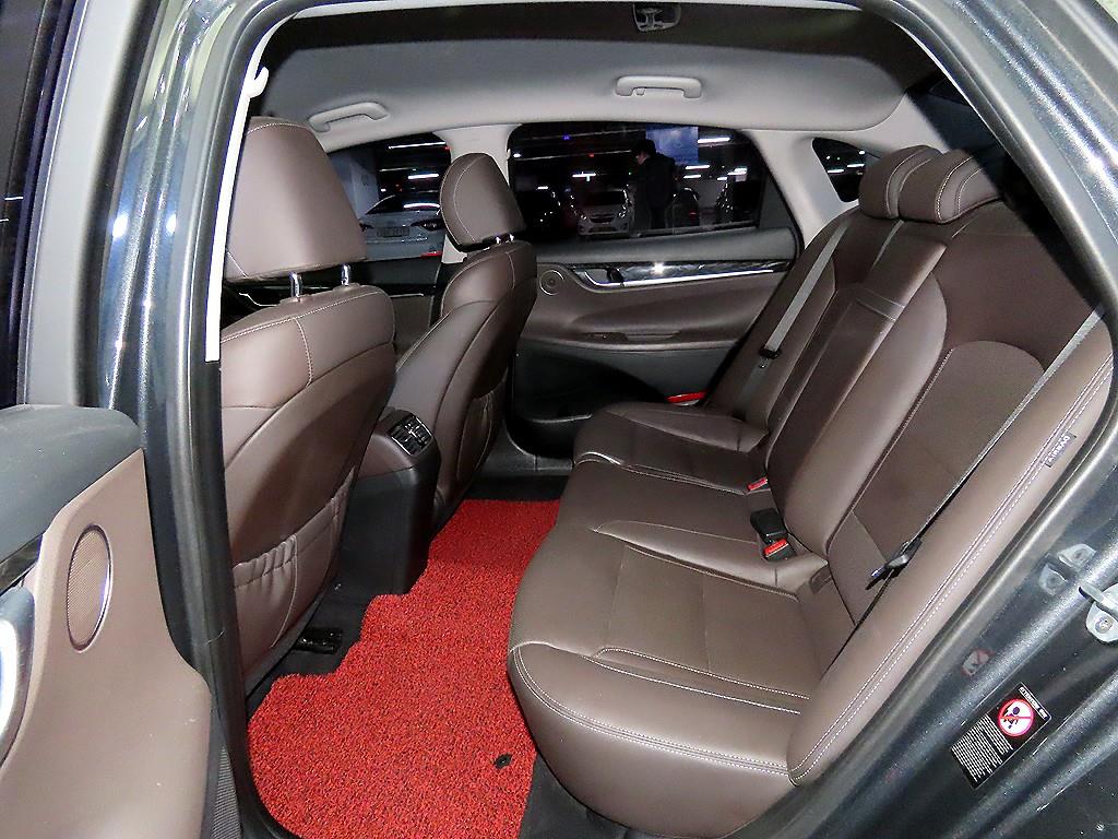 HYUNDAI Grandeur - Vista 7