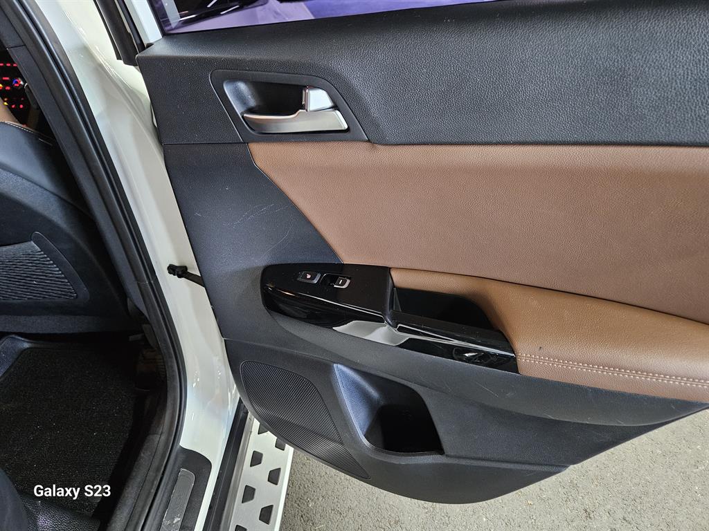 KIA Sportage - Vista 8