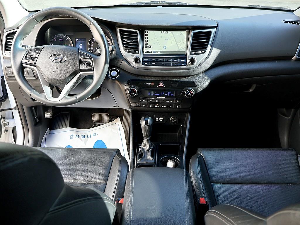 HYUNDAI Tucson - Vista 9