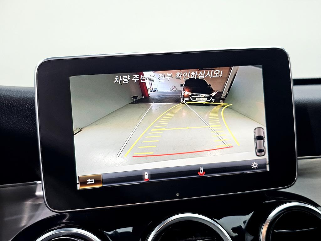 Mercedes Benz C Class 2018 Blanco - Importación desde Corea - HF Imports Iquique - Foto 14