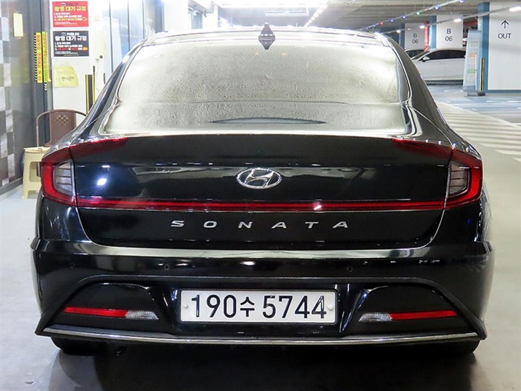 HYUNDAI Sonata - Vista 5