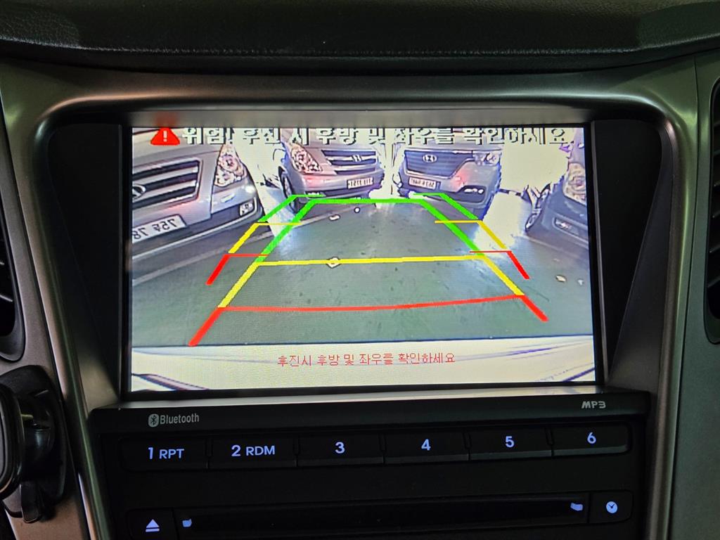 HYUNDAI Grandeur - Vista 12