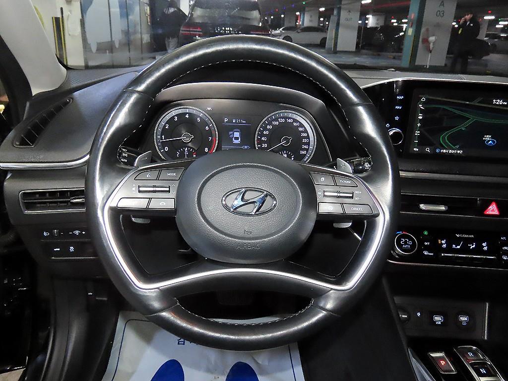 HYUNDAI Sonata - Vista 8