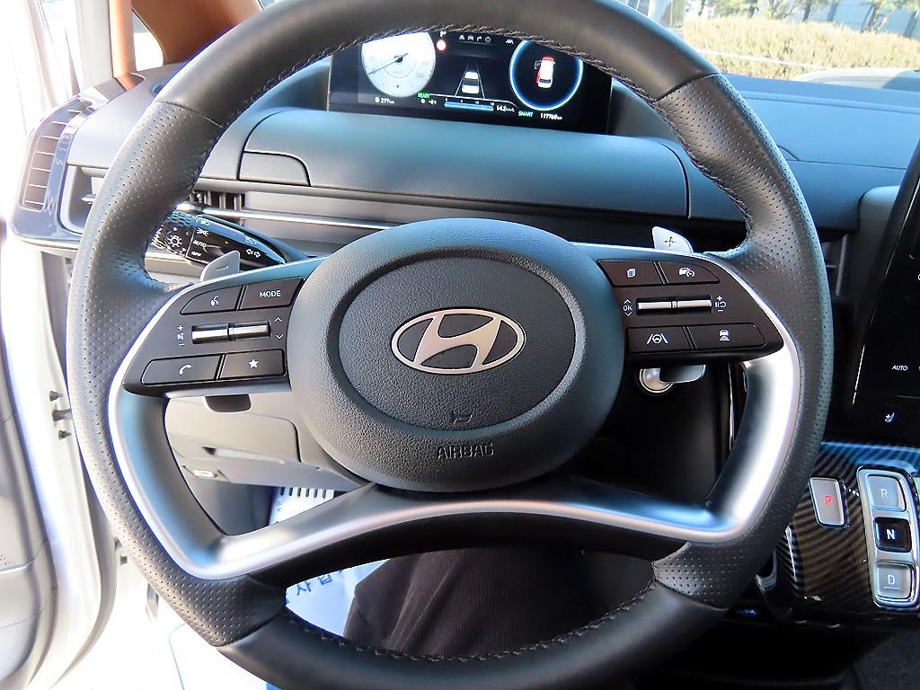 HYUNDAI Staria - Vista 9