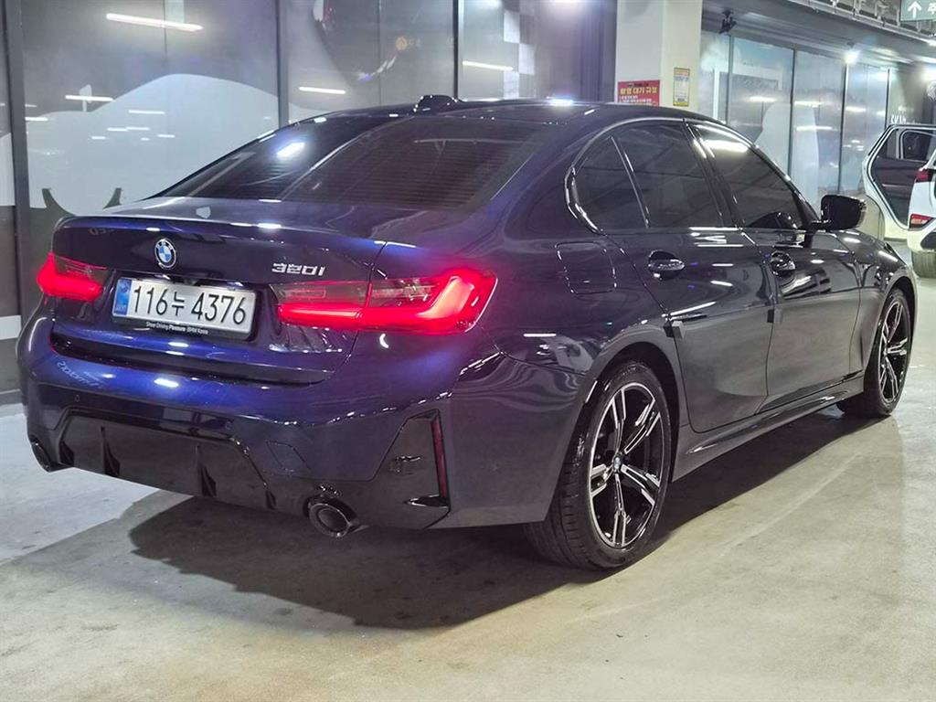 BMW 3 series - Vista 4
