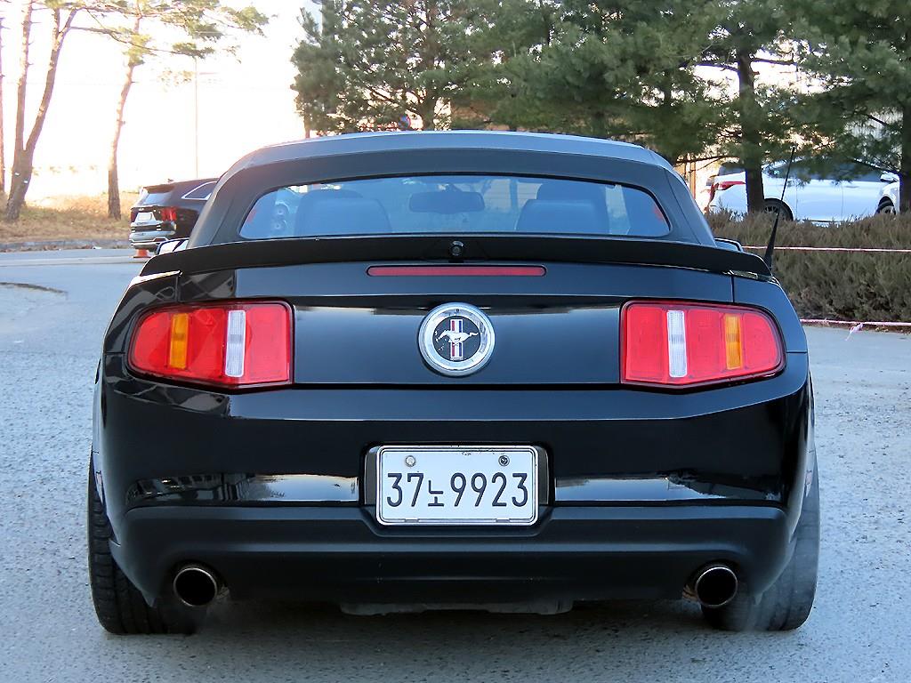 Ford Mustang - Vista 4