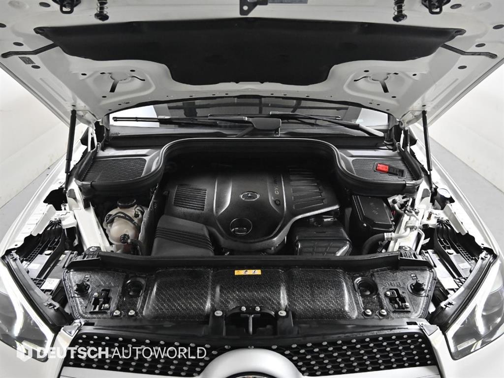 Mercedes Benz GLE Class - Vista 5