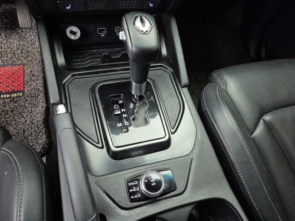 Ssangyong Rexton - Vista 8