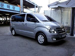 HYUNDAI Starex - Vista 4