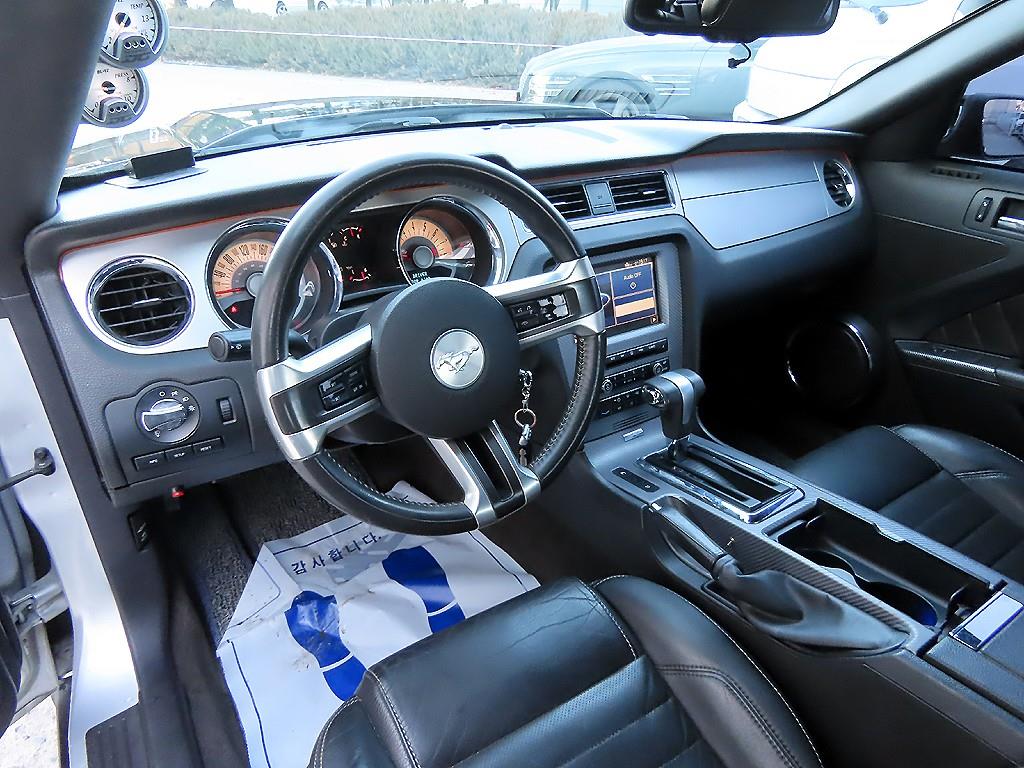 Ford Mustang - Vista 7