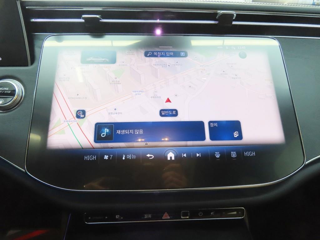 Mercedes Benz E class - Vista 12