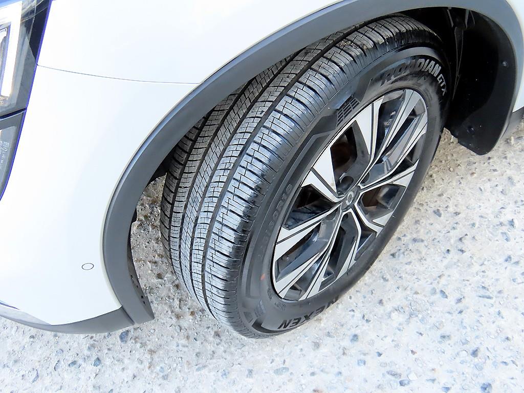 SAMSUNG QM6 2023 Blanco - Importación desde Corea - HF Imports Iquique - Foto 20