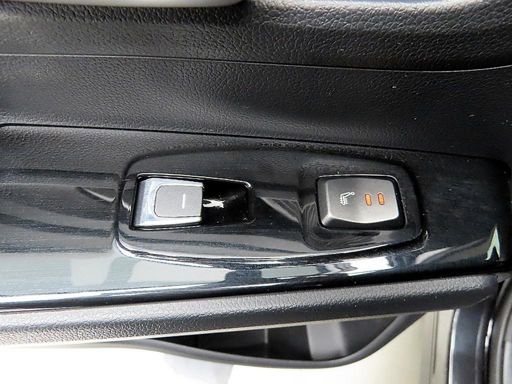 Ssangyong Korando - Vista 12