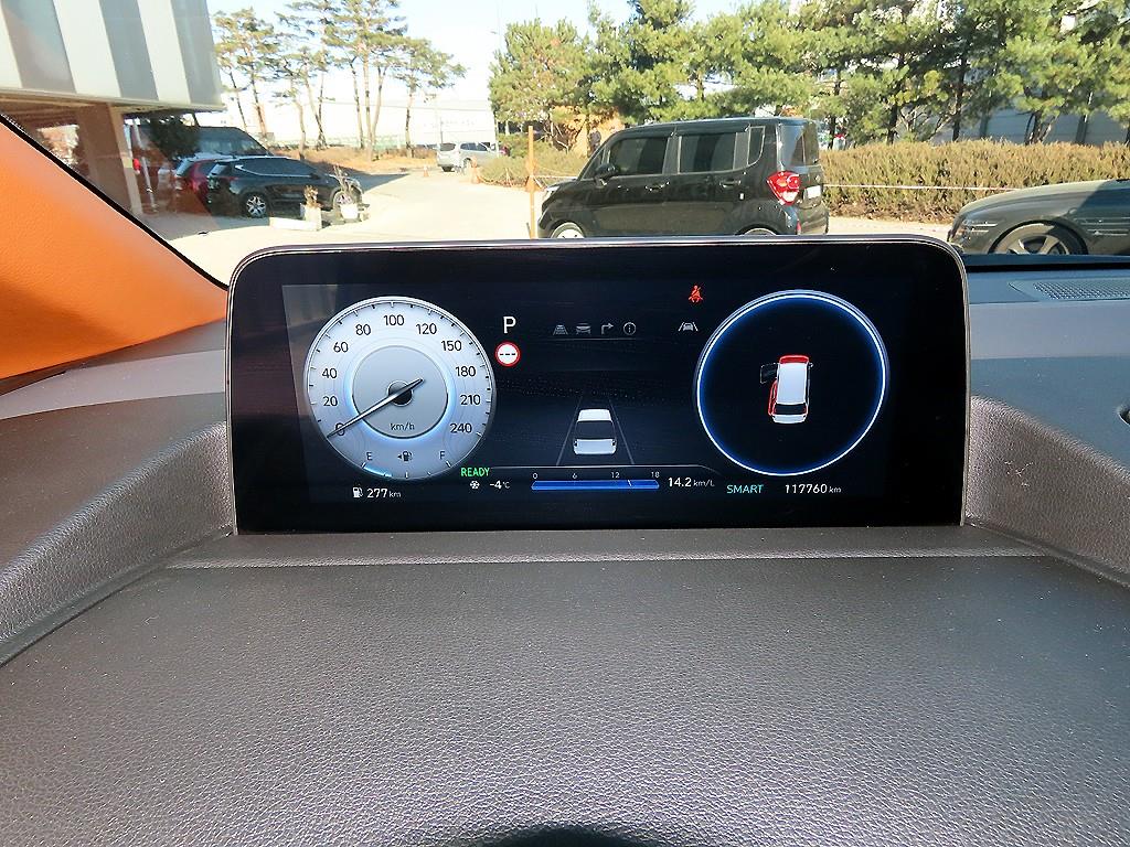 HYUNDAI Staria - Vista 10