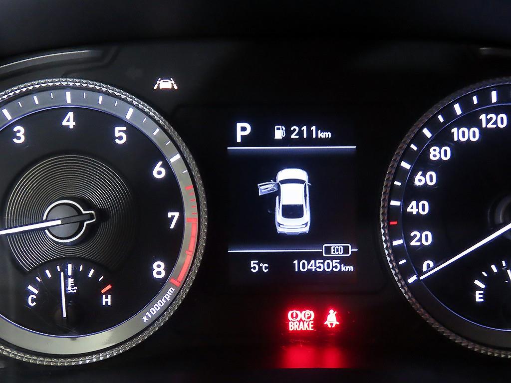 HYUNDAI Sonata - Vista 9