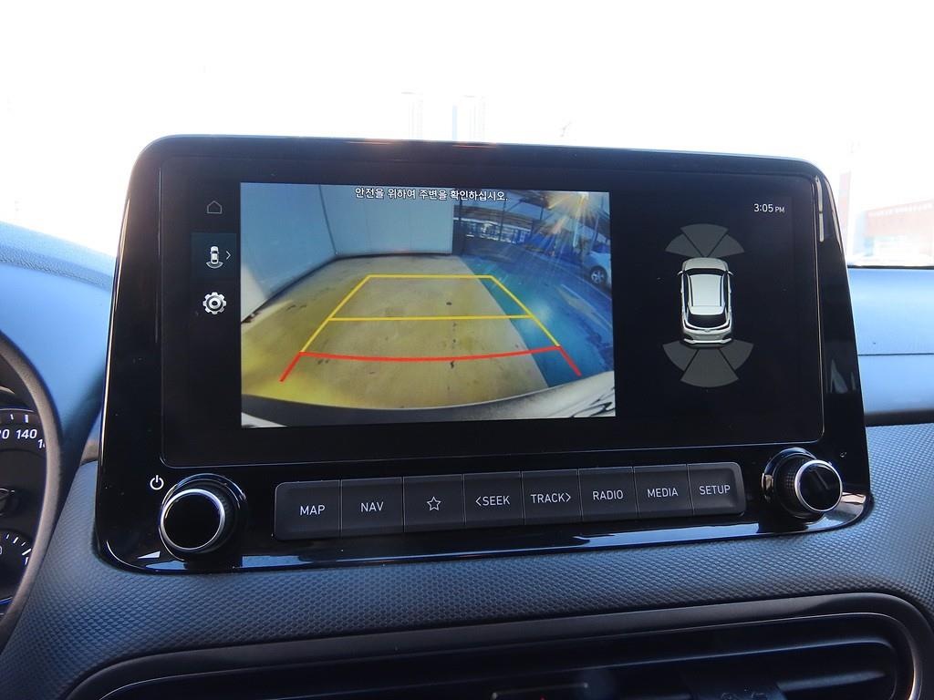 HYUNDAI Kona - Vista 12