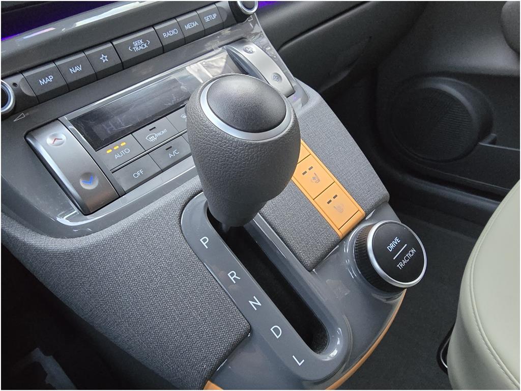 HYUNDAI Casper - Vista 9