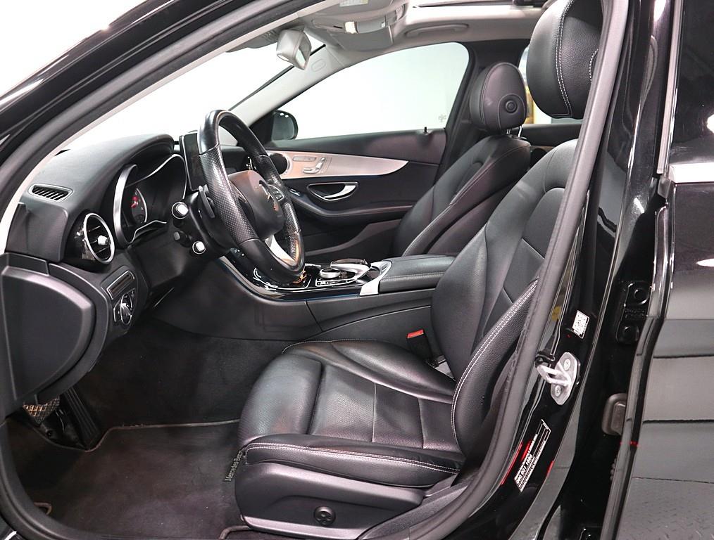 Mercedes Benz C Class - Vista 9