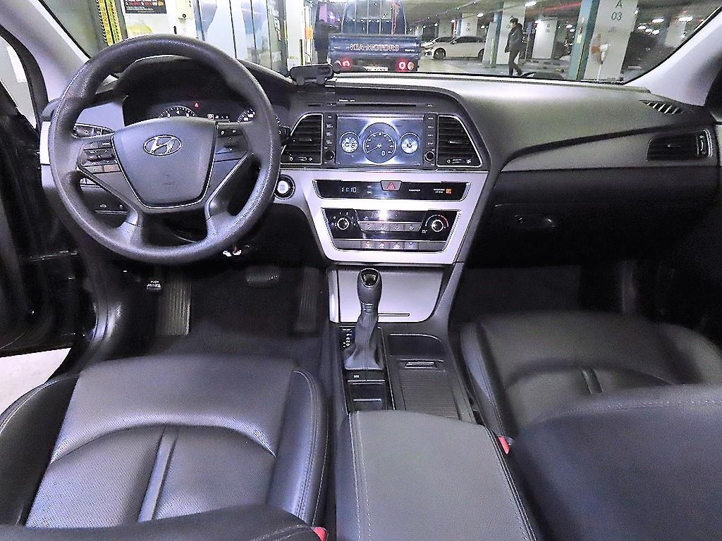 HYUNDAI Sonata - Vista 10