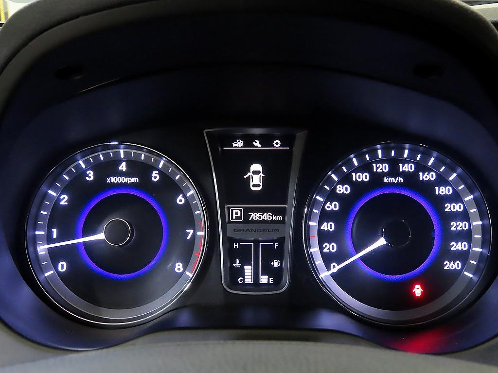 HYUNDAI Grandeur - Vista 9