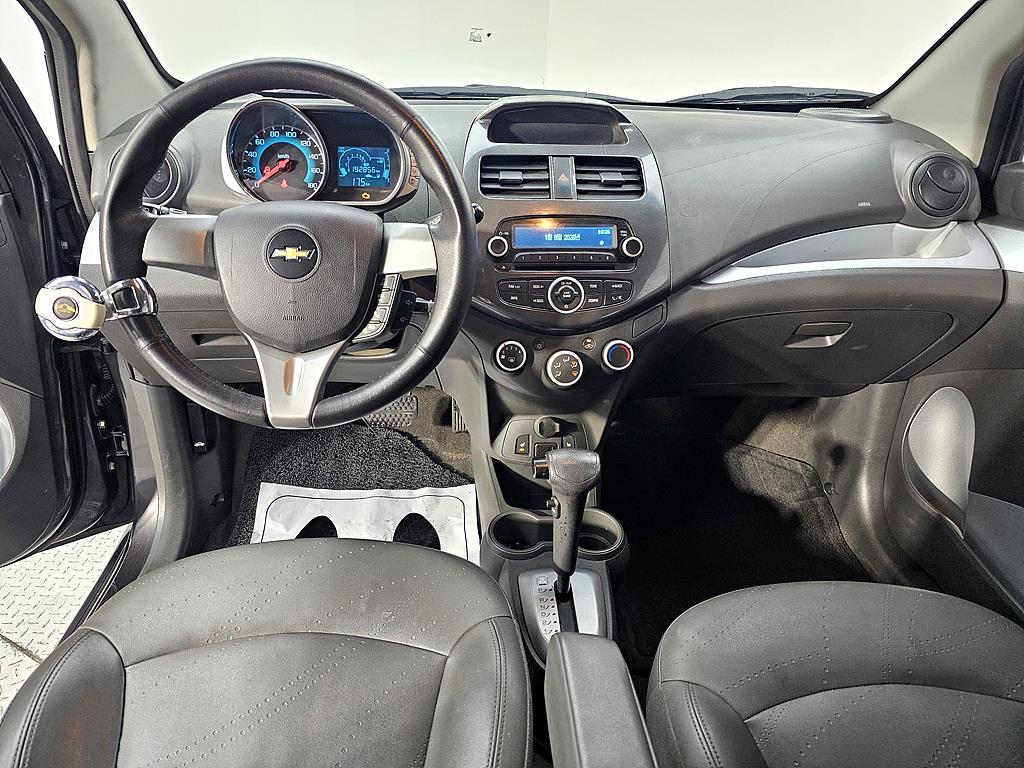 Chevrolet Spark - Vista 5