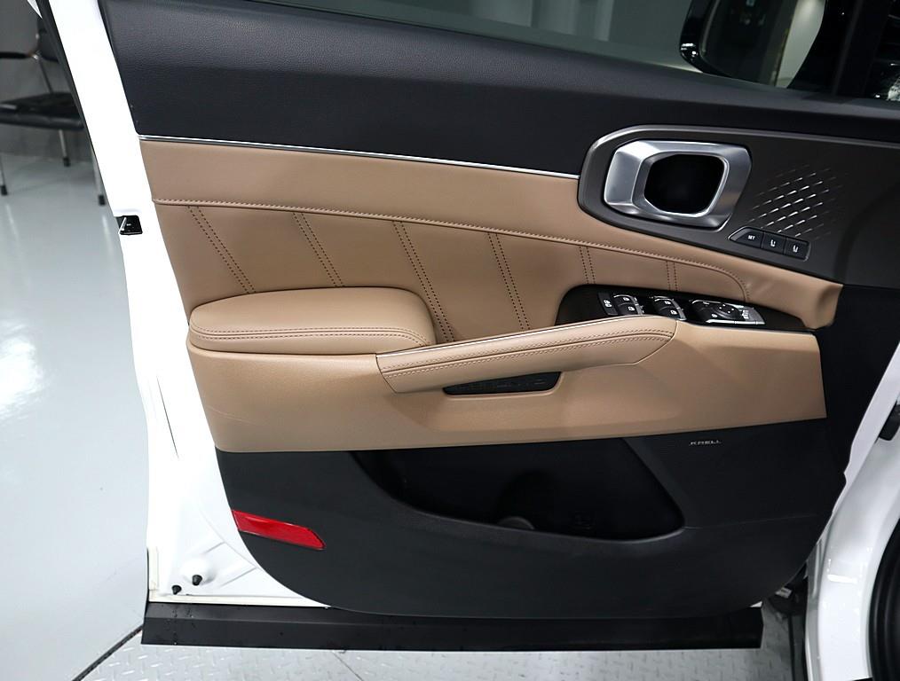 KIA Sorento - Vista 8