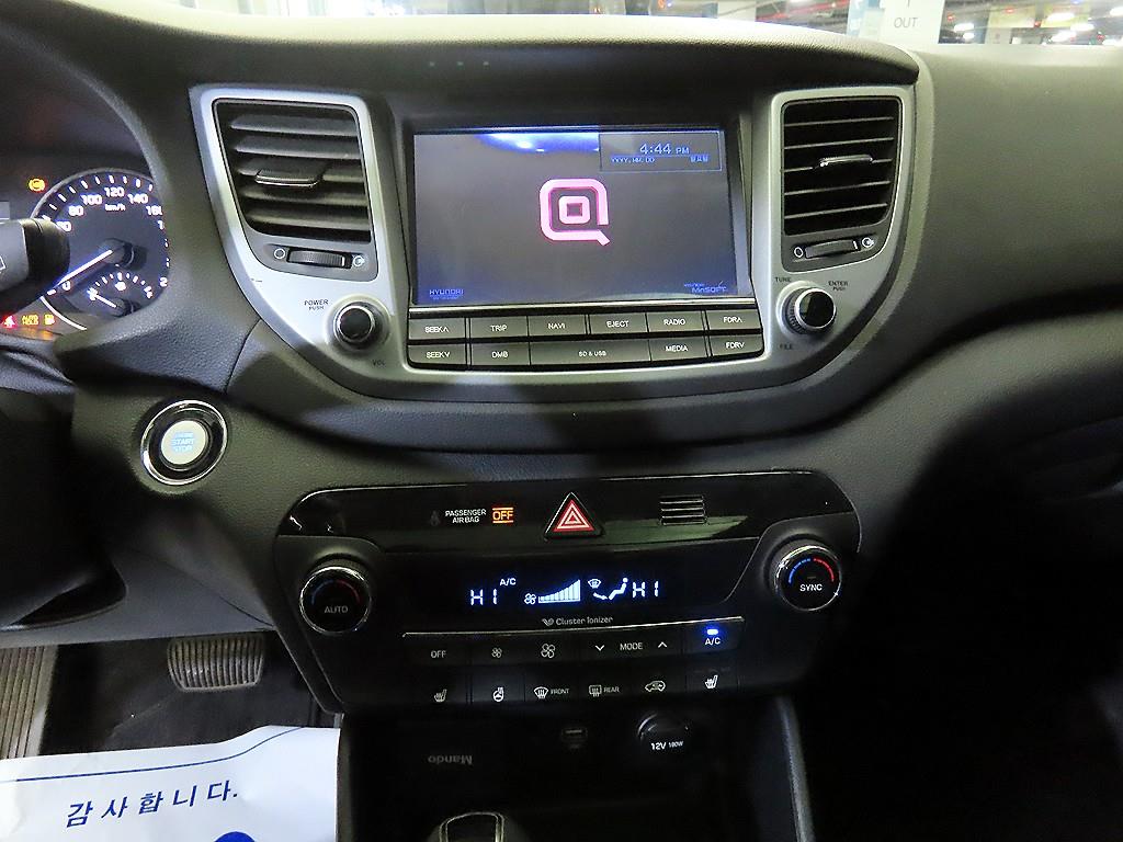 HYUNDAI Tucson - Vista 10