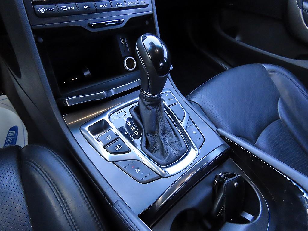 HYUNDAI Grandeur - Vista 10