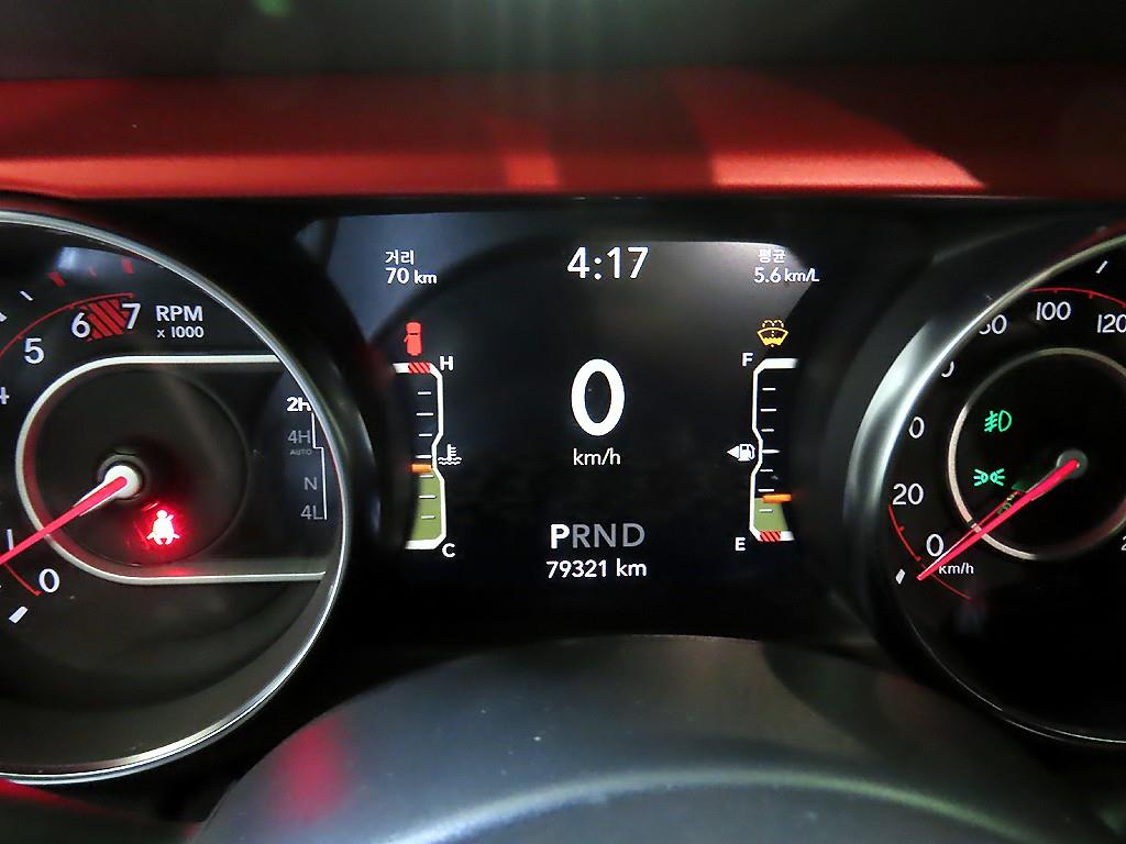 Jeep Wrangler - Vista 9