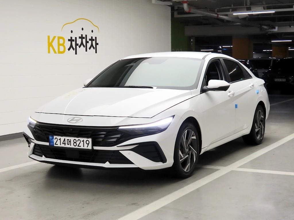 HYUNDAI Avante - Vista 2