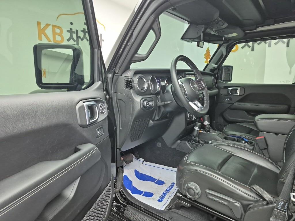 Jeep Wrangler 2022 Negro - Importación desde Corea - HF Imports Iquique - Foto 16