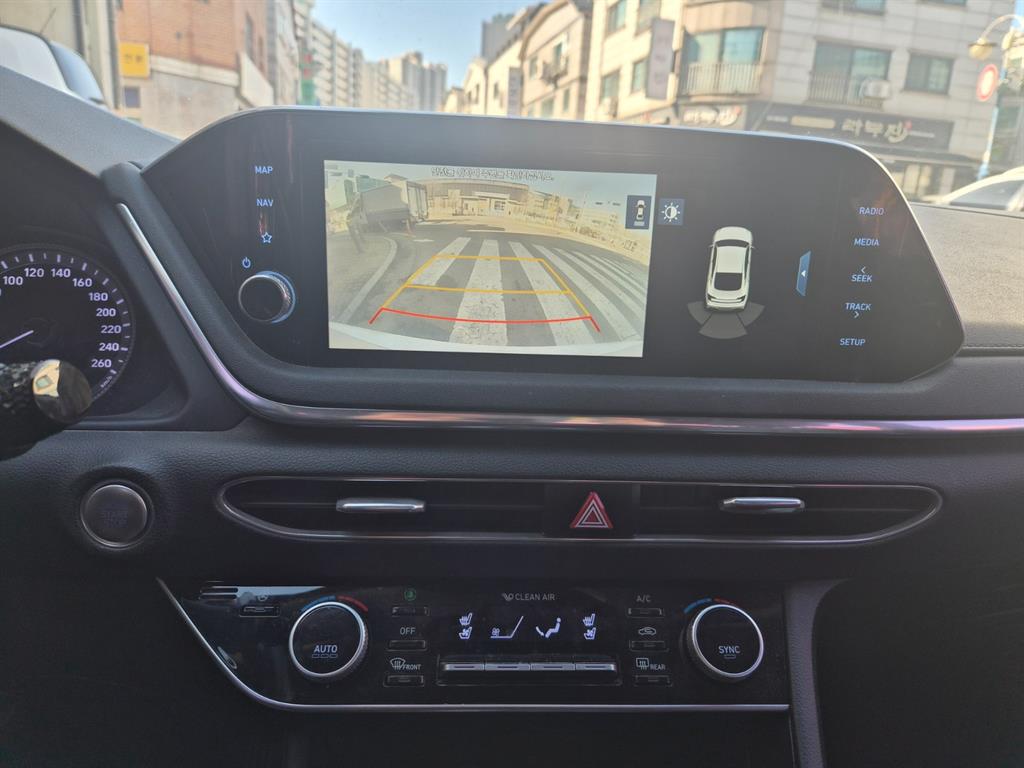 HYUNDAI Sonata - Vista 10