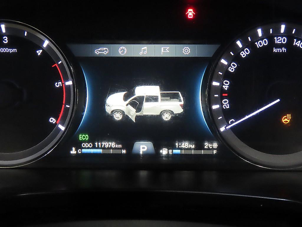 Ssangyong Rexton - Vista 9