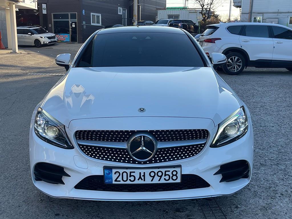Mercedes Benz C Class 2022 Blanco - Importación desde Corea - HF Imports Iquique - Foto 1