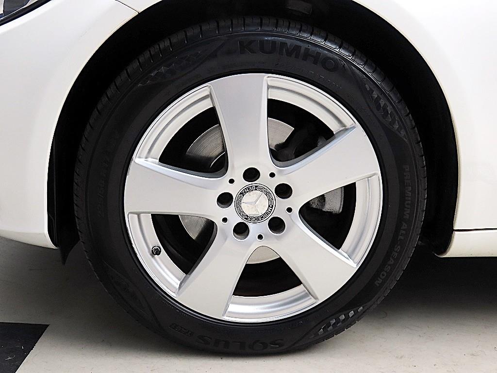 Mercedes Benz C Class 2016 Blanco - Importación desde Corea - HF Imports Iquique - Foto 20