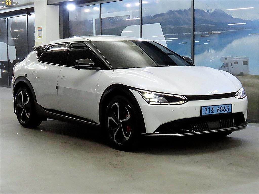 KIA EV6 2024 Blanco - Importación desde Corea - HF Imports Iquique - Foto 1