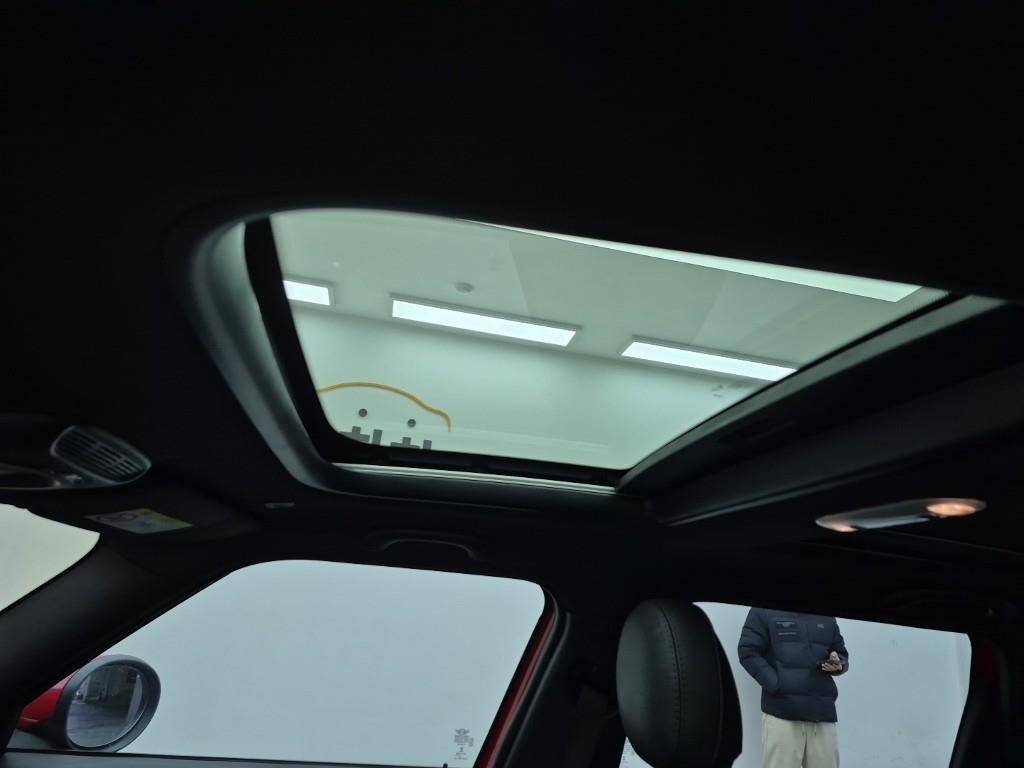 Mini Clubman 2023 Rojo - Importación desde Corea - HF Imports Iquique - Foto 13