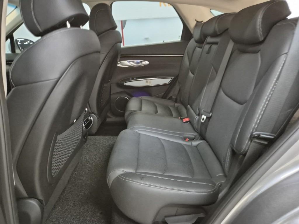 Genesis GV70 - Vista 12