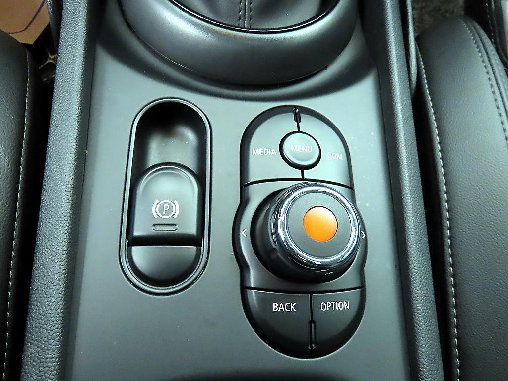 Mini Clubman - Vista 12