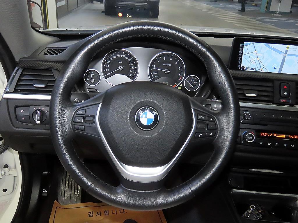 BMW 4 Series - Vista 8